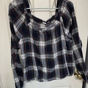 Gap Stylish Plaid Women's Blouse - Navy, Red, and White